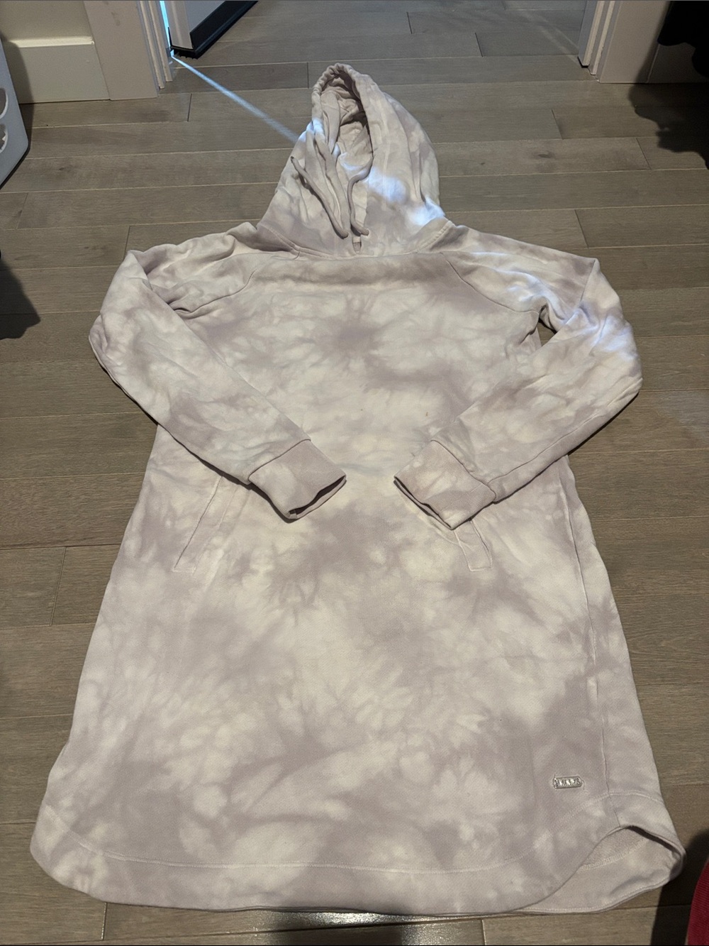 Marc New York Tie-Dye Hooded Long Sleeve Dress in Light Lavender